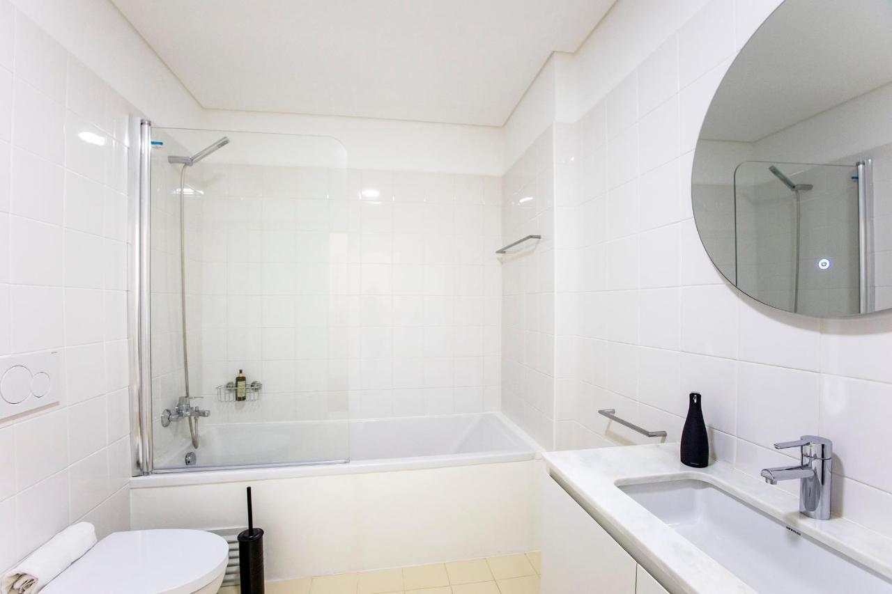 Superb 1Br Flat W/ Garden, Ac & Free Parking By Lovelystay Porto Dış mekan fotoğraf